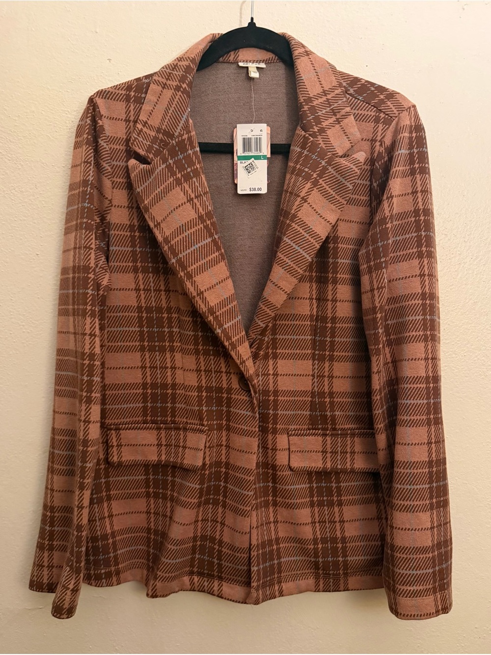 Selfie Women's Plaid Soft Jacket/ Blazer
Brown and Tan
Size Large